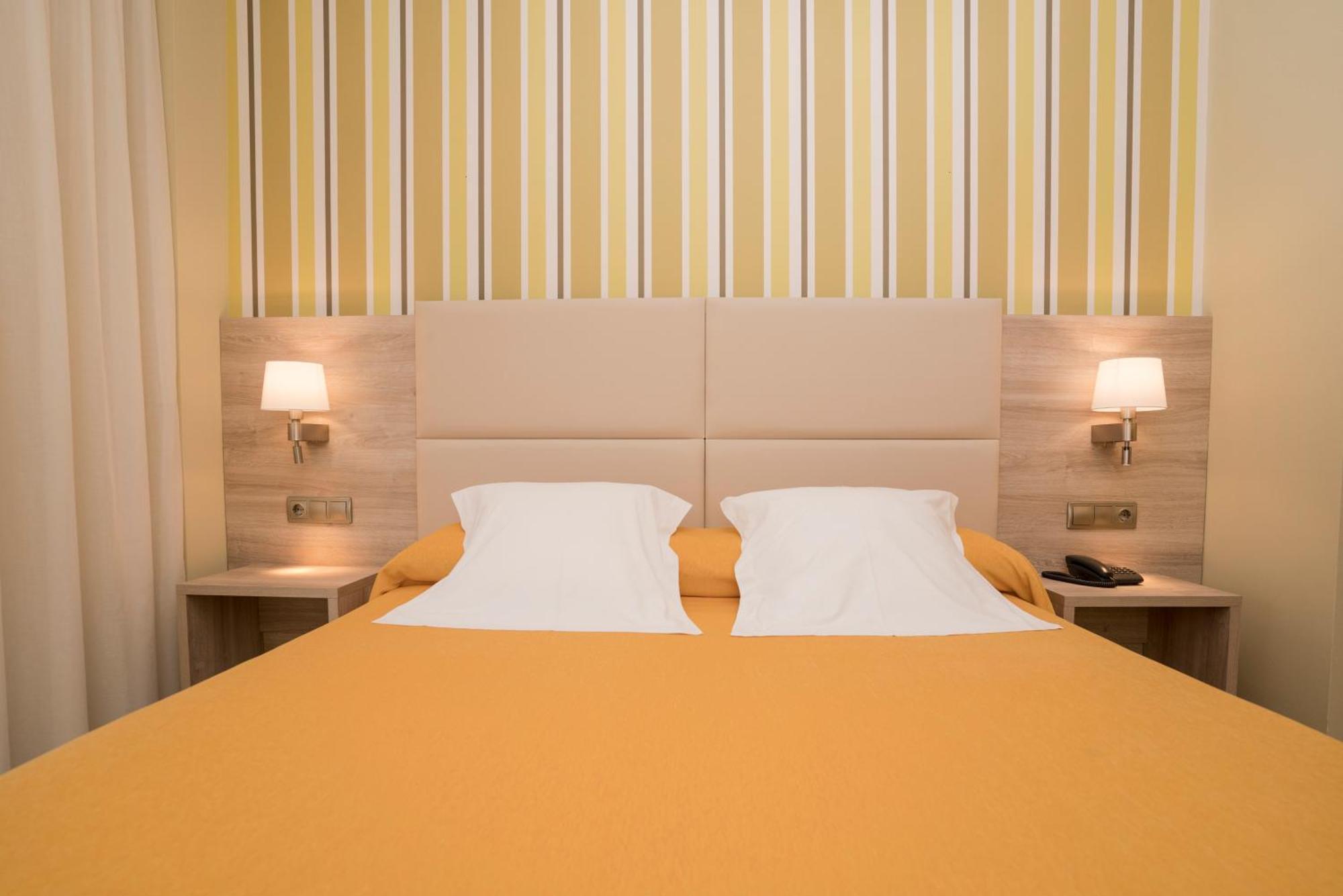 Apartamentos Atlantico Resort モンタルボ エクステリア 写真