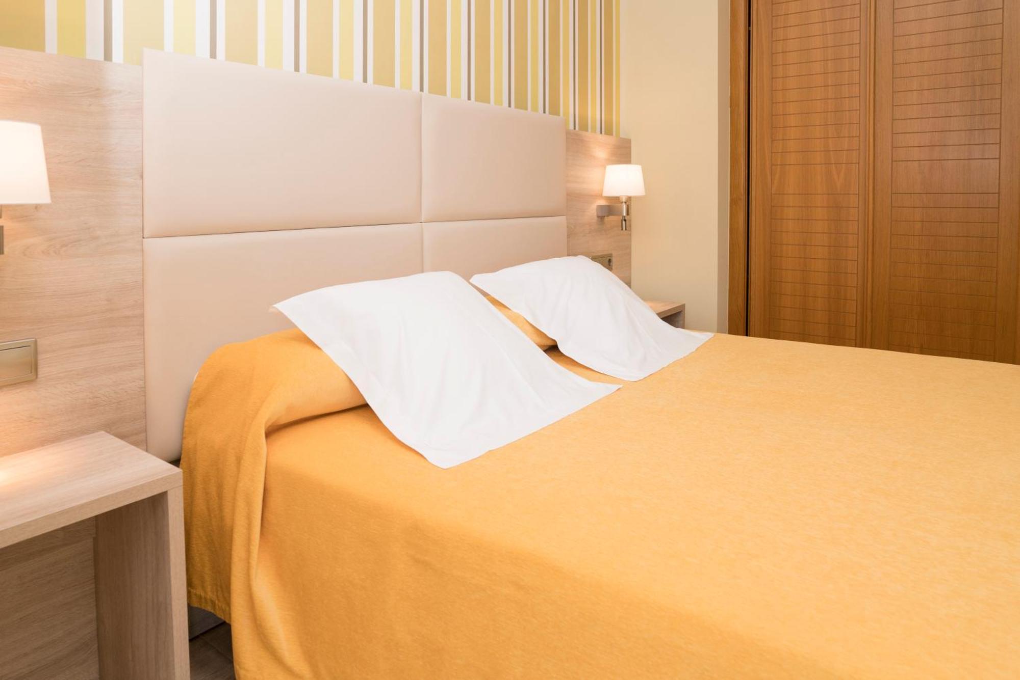 Apartamentos Atlantico Resort モンタルボ エクステリア 写真